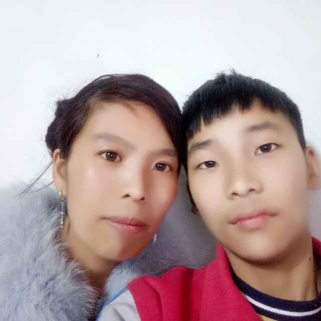 ϵ
